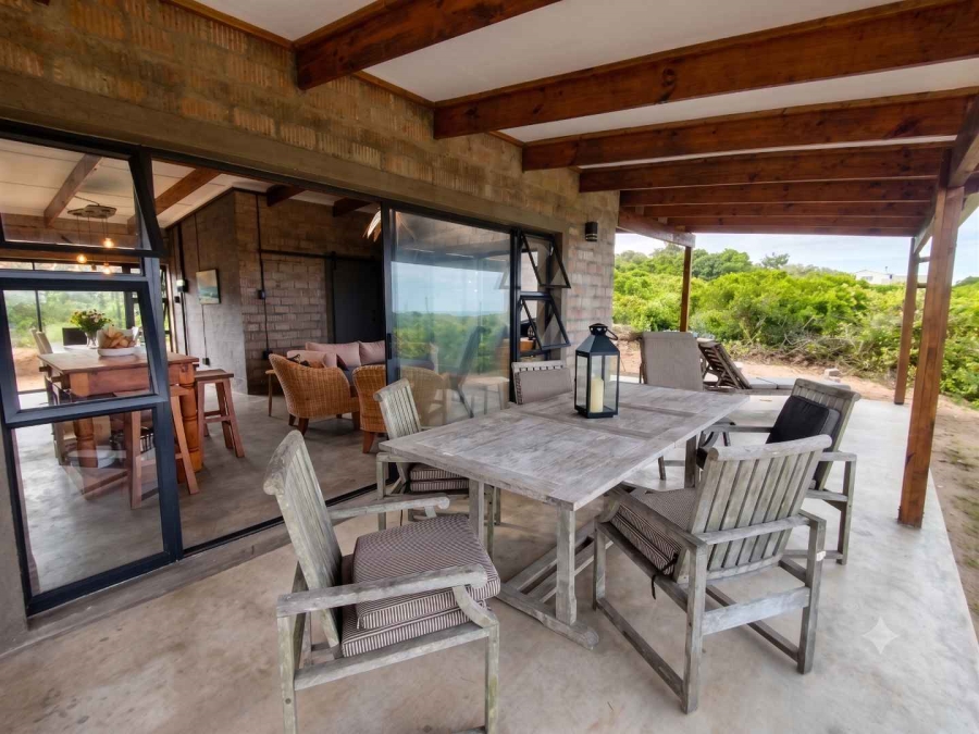 2 Bedroom Property for Sale in Cannon Rocks Eastern Cape